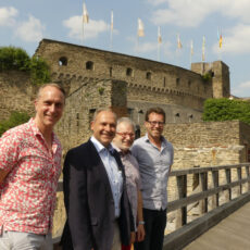 Stadtbürgermeister und Ortsvorsteher besuchen die Treidler-Galerie auf Burg Rheinfels